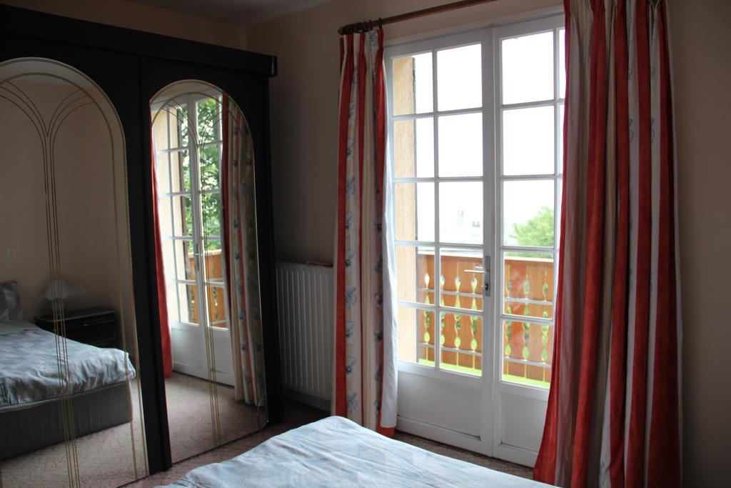 Holiday Home Maison De La Litiere Pugny-Chatenod Zimmer foto